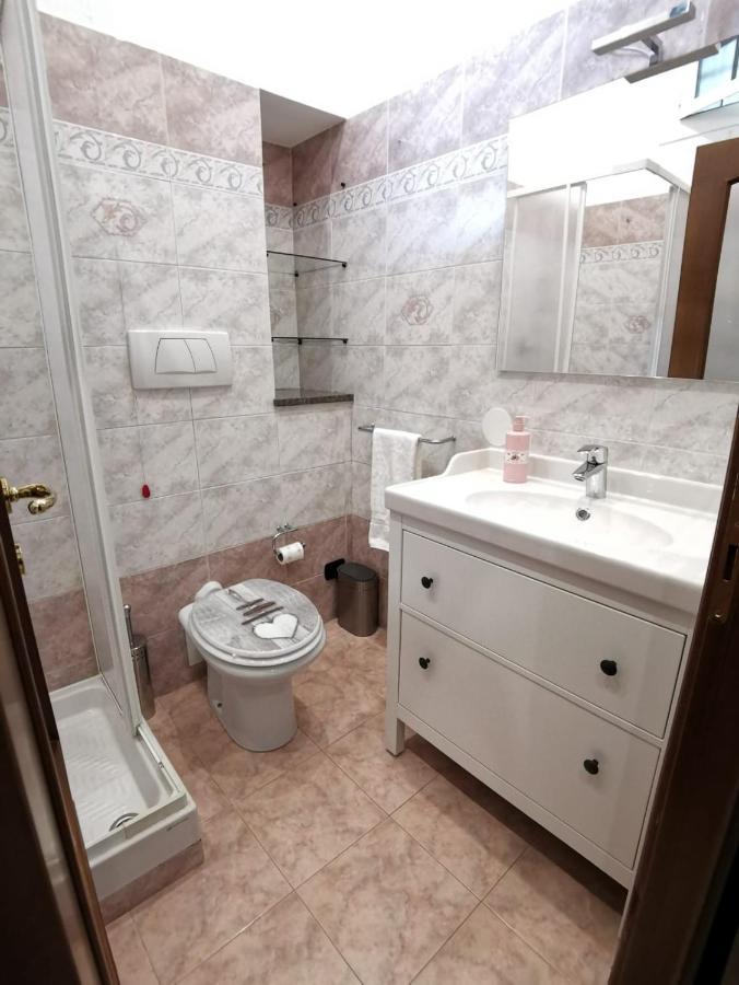 Apartamento Casa In Centro Ventimiglia Exterior foto