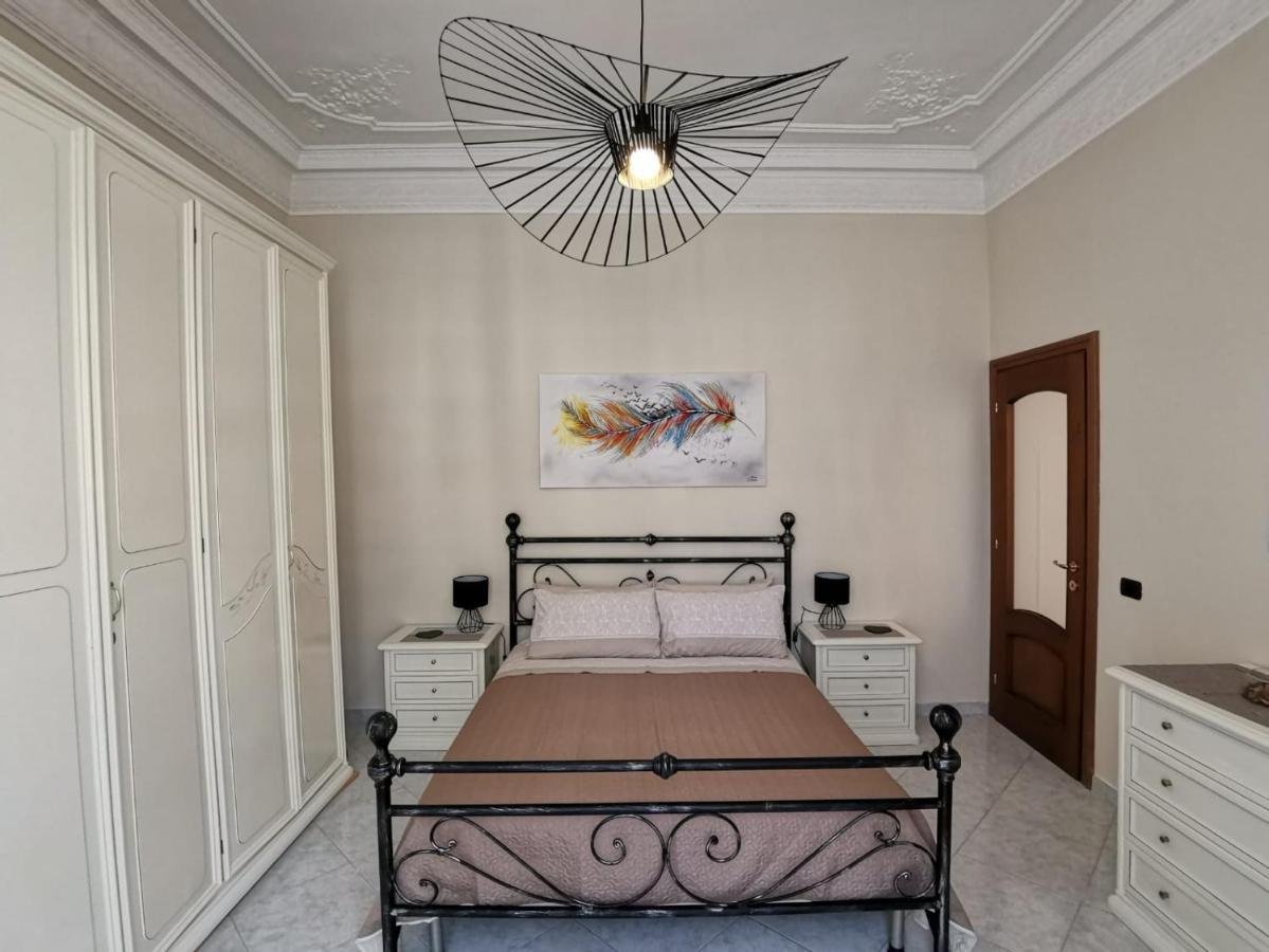 Apartamento Casa In Centro Ventimiglia Exterior foto